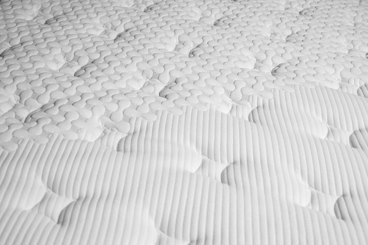 closeup view image of white Spinal Comfort(Dual) Plush Gel Memory Foam Mattresses-Sleep Nation